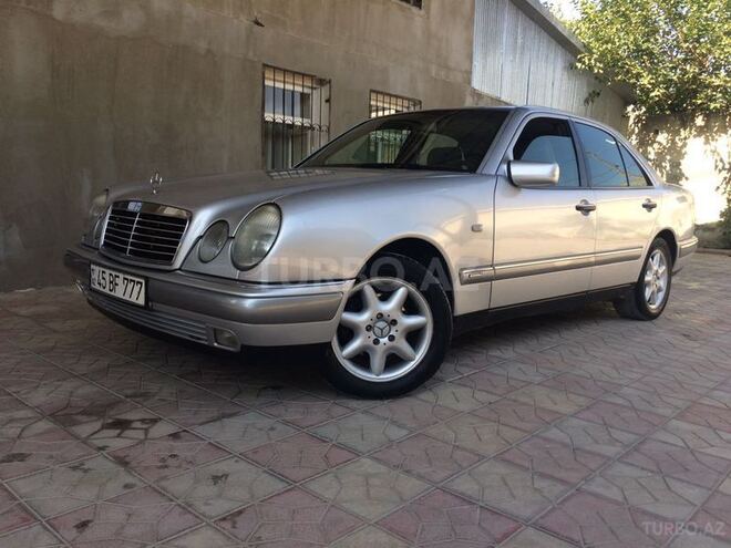 Mercedes E 230 1995, 394,669 km - 2.3 l - Bərdə
