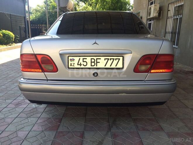 Mercedes E 230 1995, 394,669 km - 2.3 l - Bərdə