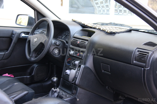 Opel Astra 1999, 210,000 km - 2.0 l - Bakı