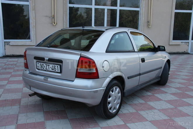 Opel Astra 1999, 210,000 km - 2.0 l - Bakı