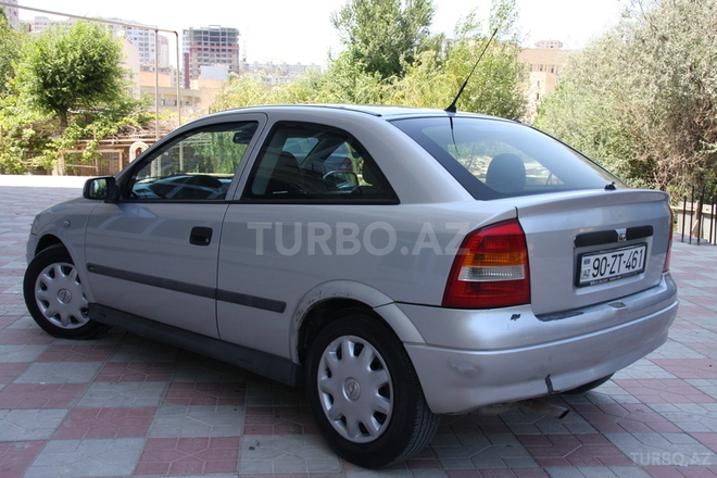 Opel Astra 1999, 210,000 km - 2.0 l - Bakı