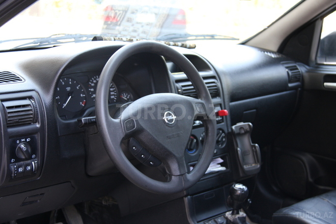 Opel Astra 1999, 210,000 km - 2.0 l - Bakı