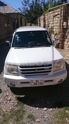 Mitsubishi Pajero io 2000, 200,000 km - 2.0 л - Bakı