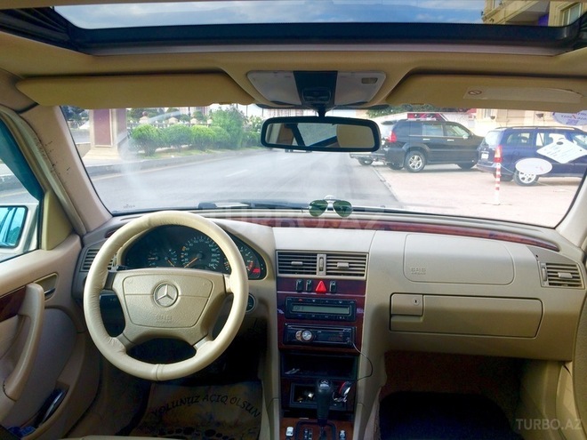 Mercedes C 200 2000, 269,000 km - 2.0 л - Bakı