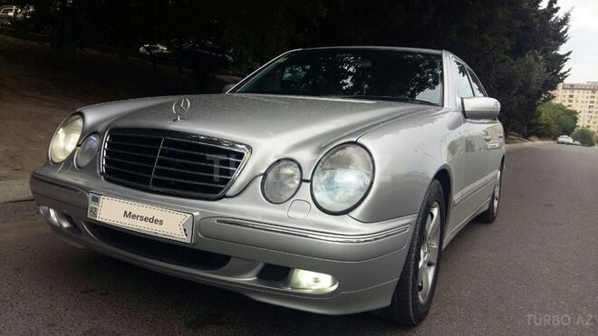 Mercedes E 280 2000, 245,000 km - 2.8 l - Bakı