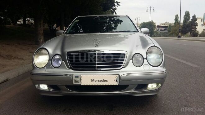 Mercedes E 280 2000, 245,000 km - 2.8 l - Bakı