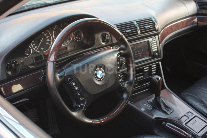 BMW 525 2001, 250,000 km - 2.5 l - Sumqayıt