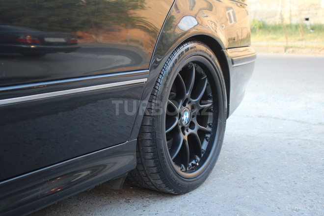 BMW 525 2001, 250,000 km - 2.5 l - Sumqayıt