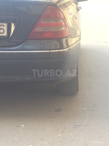 Mercedes C 200 2002, 250,000 km - 2.0 л - Bakı