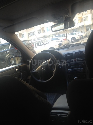 Mercedes C 200 2002, 250,000 km - 2.0 л - Bakı