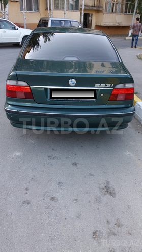BMW 523 1999, 324,000 km - 2.5 l - Sumqayıt