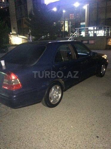 Mercedes C 180 1993, 299,000 km - 1.8 л - Bakı