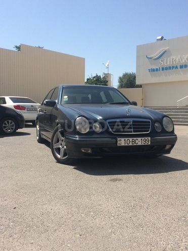 Mercedes E 200 2001, 228,000 km - 2.0 l - Bakı