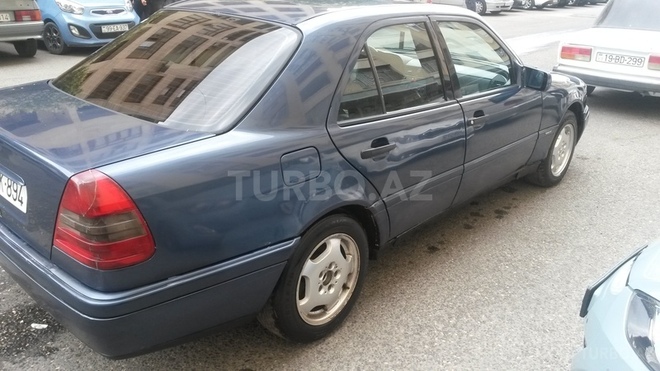Mercedes C 180 1993, 536,580 km - 1.8 л - Bakı