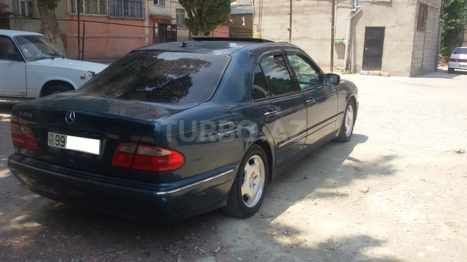 Mercedes E 200 1999, 234,028 km - 2.0 l - Bakı
