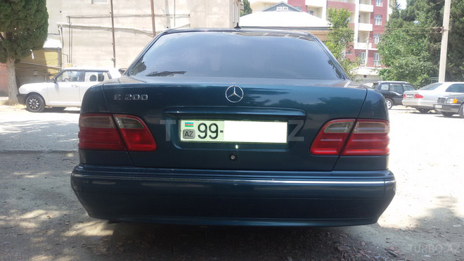 Mercedes E 200 1999, 234,028 km - 2.0 l - Bakı