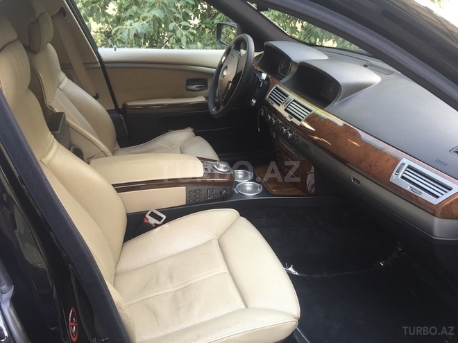 BMW 750 2005, 130,000 km - 4.8 l - Bakı