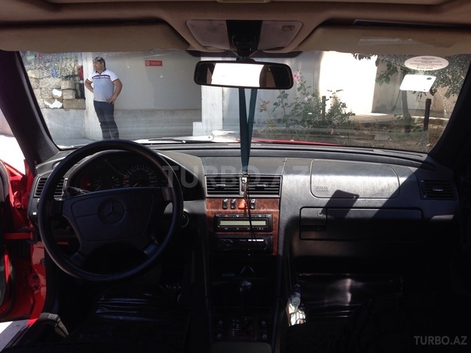 Mercedes C 240 1998, 124,880 km - 2.4 l - Bakı