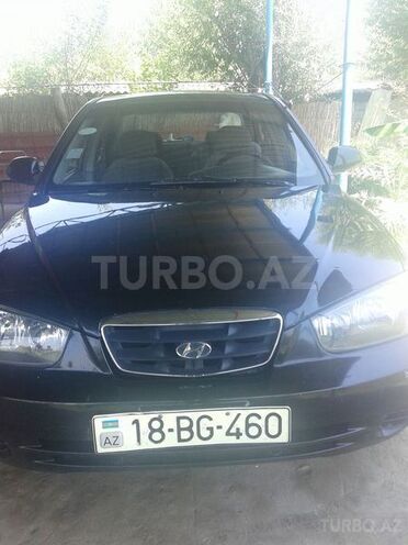 Hyundai Elantra 2001, 10,000 km - 0.2 l - Sabirabad