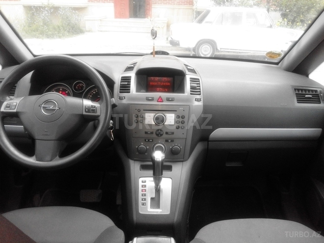 Opel Zafira 2006, 253,643 km - 1.6 l - Bərdə