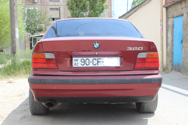 BMW 320 1993, 230,000 km - 2.0 l - Bakı