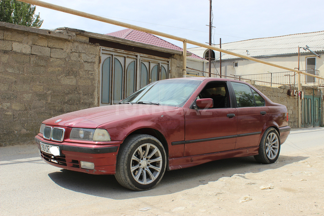 BMW 320 1993, 230,000 km - 2.0 l - Bakı
