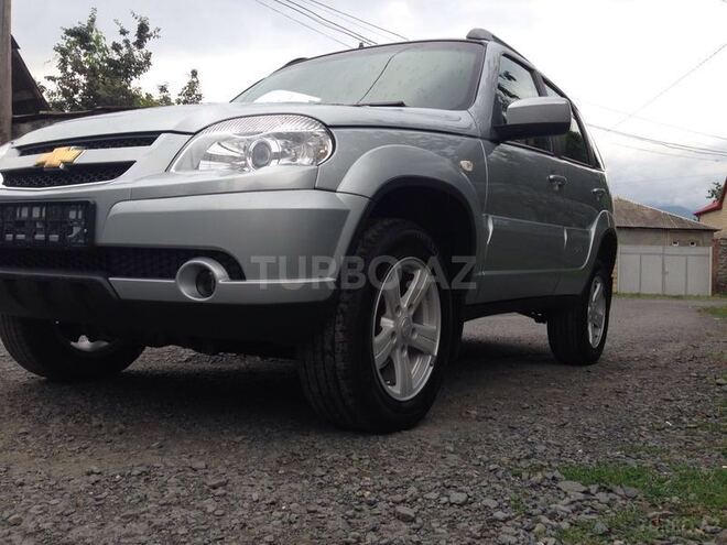 Chevrolet Niva 2013, 49,000 km - 1.7 l - Zaqatala