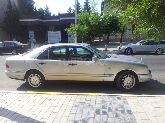 Mercedes E 300 1998, 436,490 km - 3.0 l - Sumqayıt