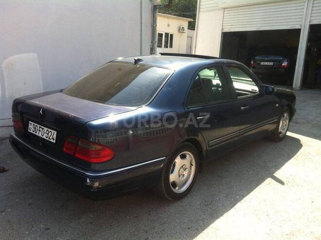 Mercedes  1995, 380,000 km - 2.0 l - Bakı