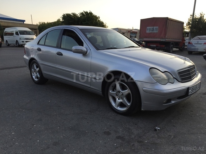 Mercedes C 200 2000, 197,000 km - 2.0 l - Bakı