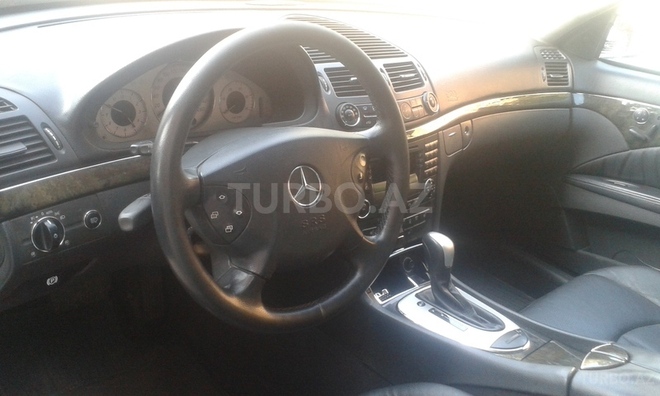 Mercedes E 220 2004, 260,000 km - 0.3 l - Bakı