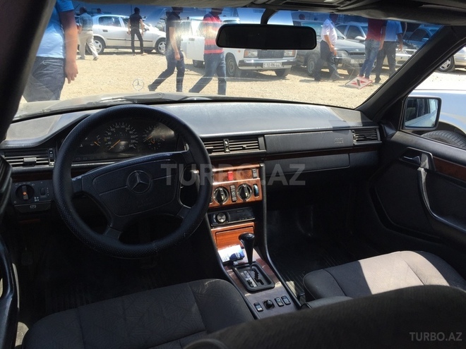 Mercedes E 220 1994, 471,000 km - 2.2 л - Bakı
