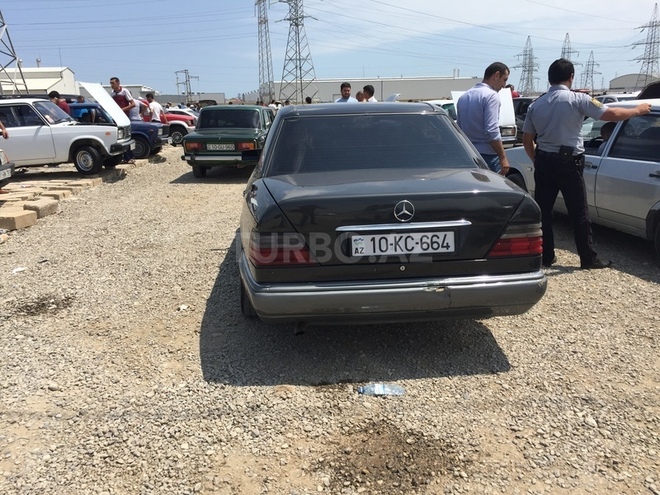 Mercedes E 220 1994, 471,000 km - 2.2 л - Bakı
