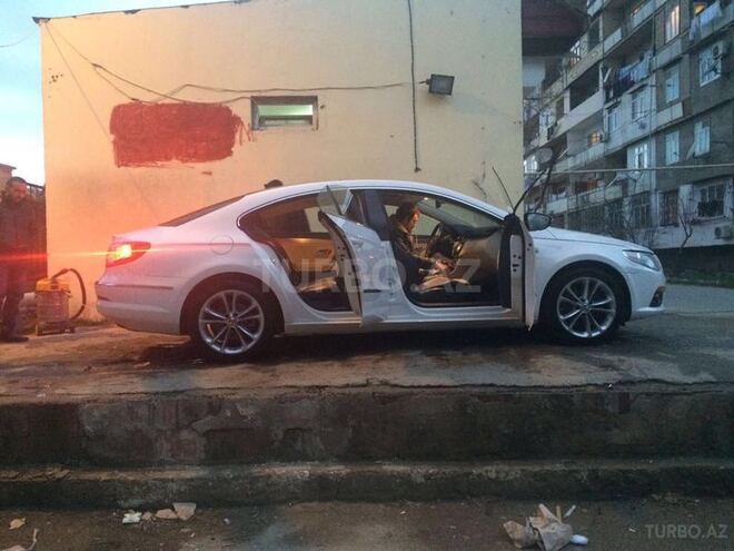Volkswagen Passat CC 2008, 127,000 km - 2.0 л - Bakı