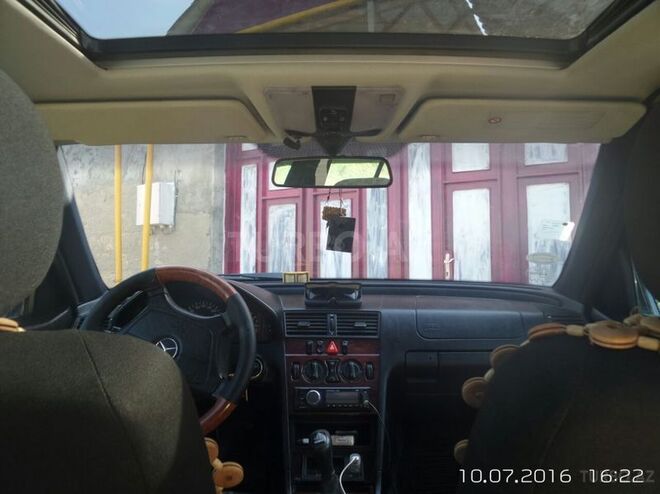 Mercedes C 180 1999, 320,000 km - 1.8 l - Bakı