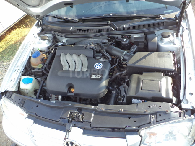 Volkswagen Jetta 2002, 173,000 km - 1.6 l - Gəncə