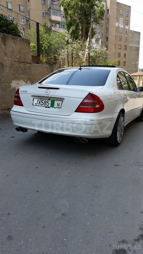 Mercedes E 320 2004, 169,000 km - 3.2 l - Bakı