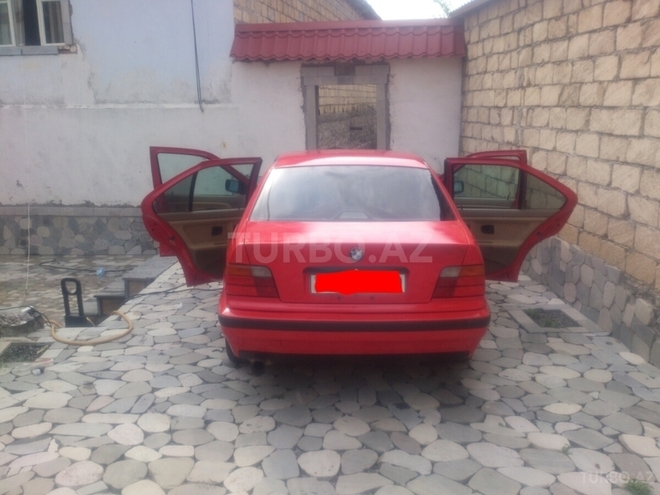 BMW  1998, 243,213 km - 2.0 l - Bakı