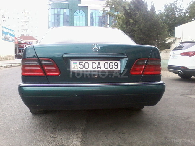 Mercedes E 230 1996, 245,000 km - 2.3 l - Bakı