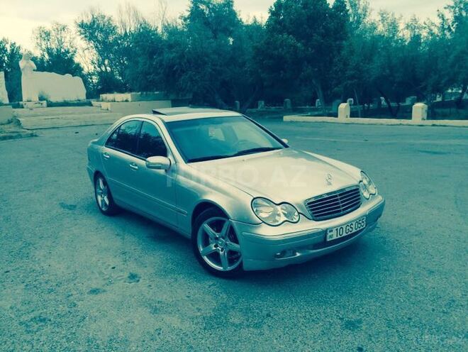 Mercedes C 200 2000, 235,000 km - 2.0 l - Bakı