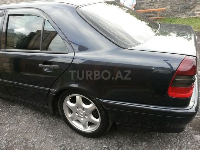 Mercedes C 240 1999, 365,000 km - 2.4 l - Zaqatala