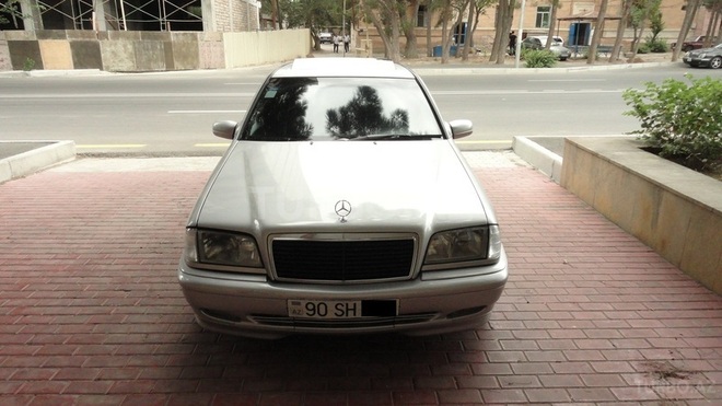 Mercedes C 240 1998, 208,000 km - 2.4 l - Bakı