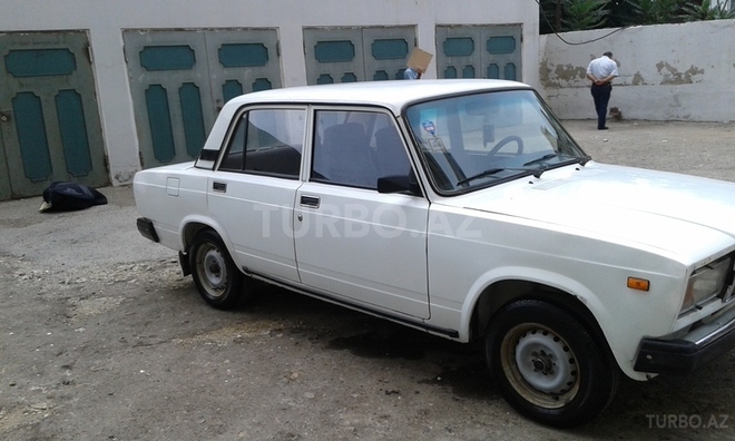 LADA (VAZ) 2107 2003, 145,000 km - 1.6 л - Bakı
