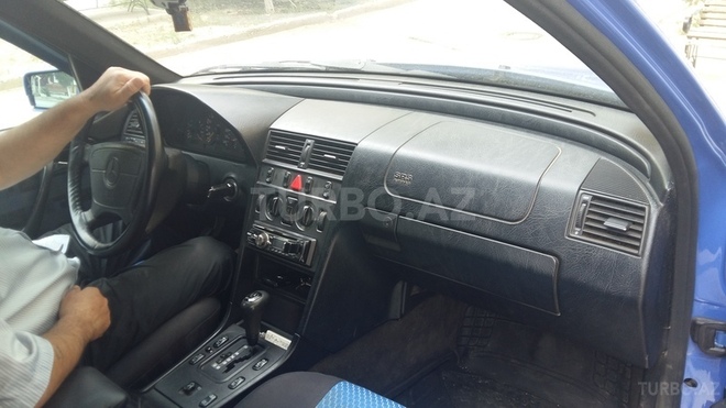 Mercedes C 180 1995, 300,000 km - 1.8 l - Sumqayıt