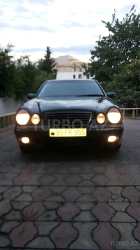 Mercedes E 220 2000, 200,000 km - 2.2 l - Bakı