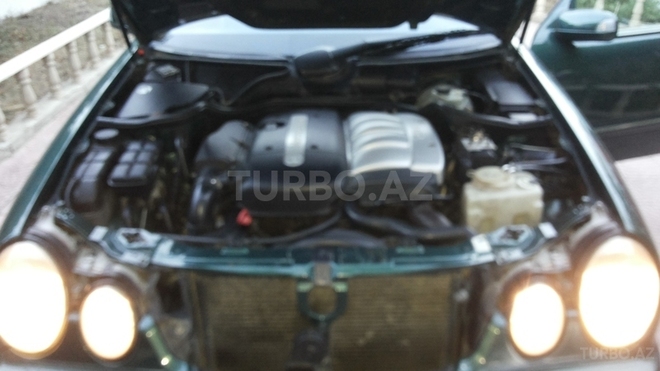 Mercedes E 220 2000, 200,000 km - 2.2 l - Bakı