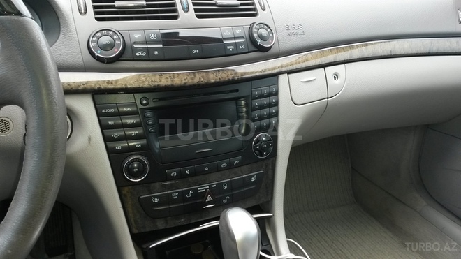 Mercedes E 270 2002, 150,123 km - 2.7 l - Bakı