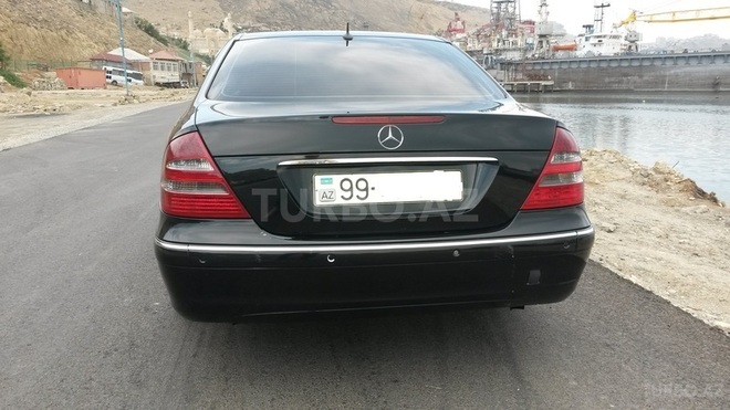 Mercedes E 270 2002, 150,123 km - 2.7 l - Bakı