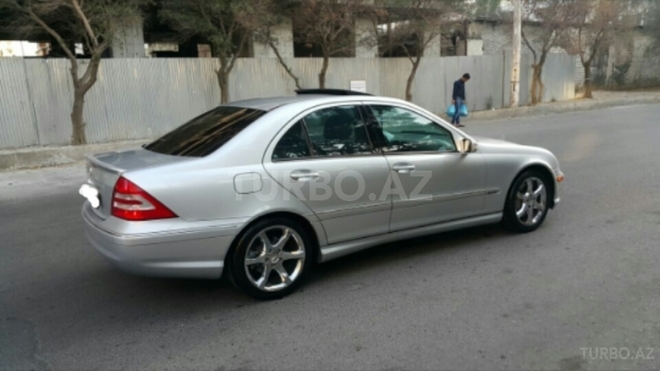 Mercedes C 230 2007, 135,000 km - 2.5 l - Bakı