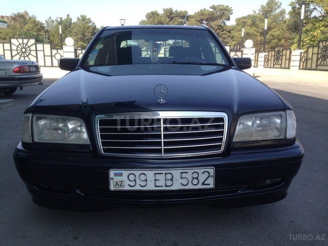 Mercedes C 220 2000, 371,000 km - 2.2 l - Bakı